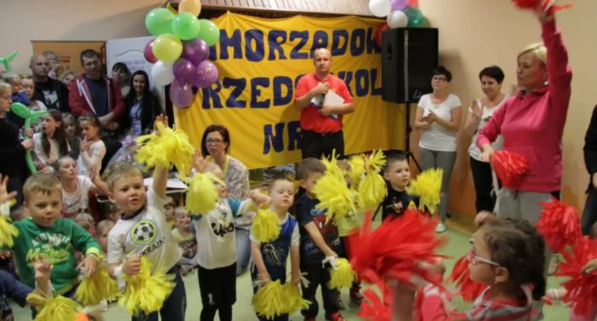 Podczas festynu dzieci z poszczególnych grup zaprezentowały umiejętności wokalne i taneczne fot. Remigiusz Konieczka