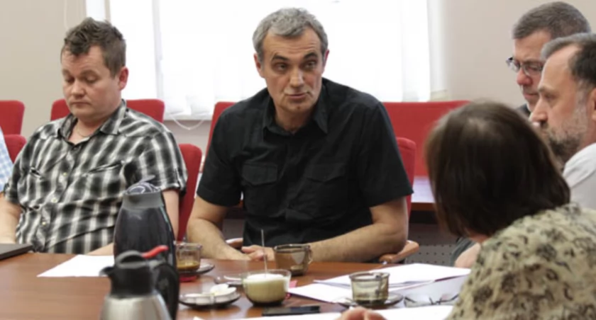 Dyrektorzy podczas komisji powiedzieli, że wbrew temu o czym była mowa na sesji, polityka kadrowa placówek którymi kierują jest prawidłowa fot. Remigiusz Konieczka