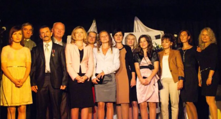 Działacze zrzeszenia Sampo w Barcinie w roku okrągłego jubileuszu tej organizacji fot. Karol Gapiński