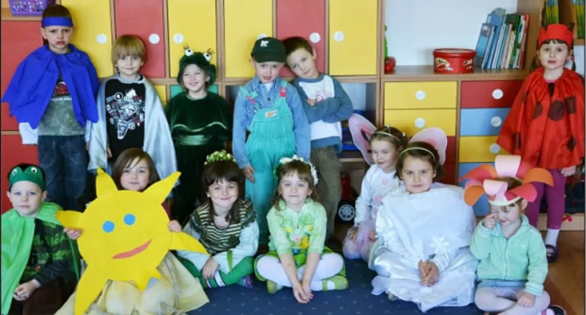 W oddziale przedszkolnym w Jeżewie jest przygotowane miejsce dla maluchów, są przystosowane do nich meble i pomoce dydaktyczne. Przez trzy lata udało się wzorowo wyposażyć to miejsce dzięki środkom unijnym.  fot. Magdalena Kruszka