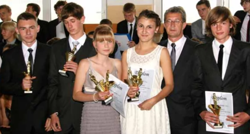 Uroczystość wręczenia Gimnazjusów fot. Jacek Mielcarzewicz