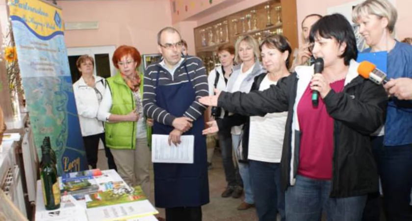 Kristina Ŝtĕpănovă z Mas Podhorácko opowiada o produktach przywiezionych przez Czechów fot. Anna Duda-Nowicka
