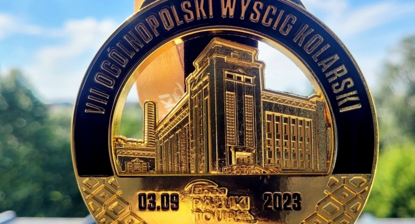 Te okazałe pamiątkowe medale czekają na wszystkich uczestników VII Ogólnopolskiego Wyścigu Kolarskiego 