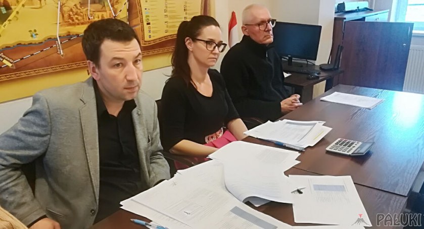 Pierwszy od lewej: sekretarz gminy Kcynia Rafał Heftowicz fot. Justyna Kulpińska