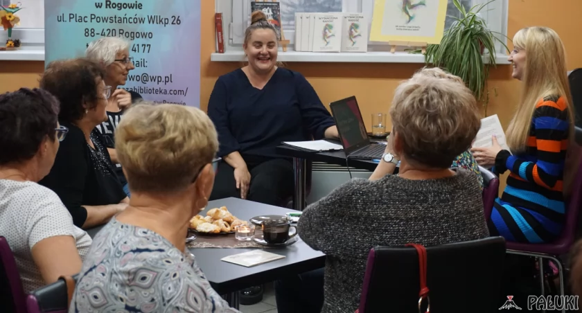 Spotkanie odbyło się w bibliotecznej czytelni fot. Justyna Kulpińska 