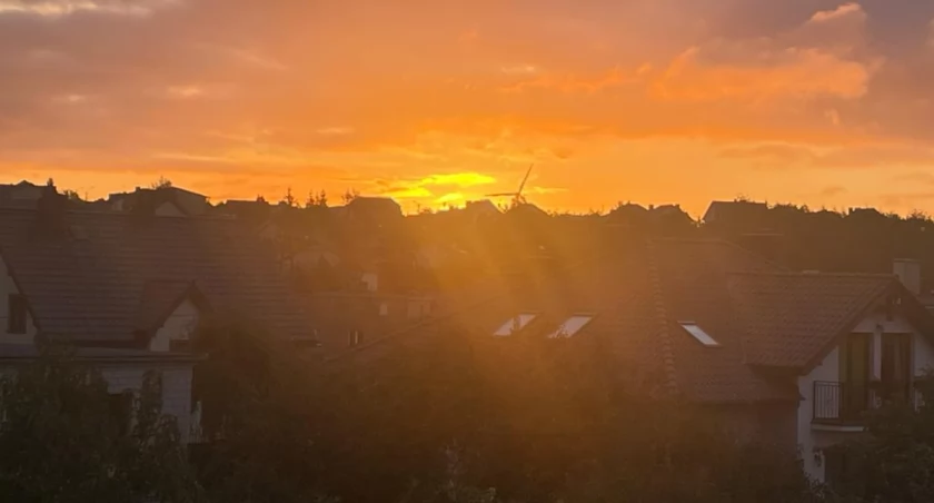 Wschód słońca nad Żninem