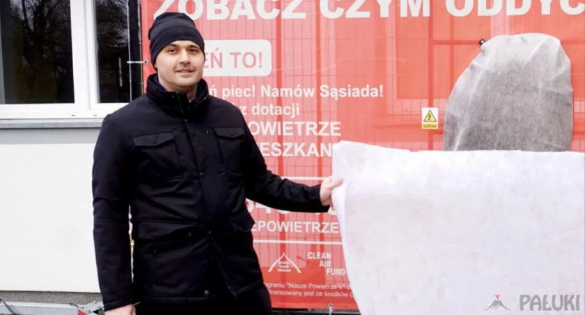 Założyciel Kcyńskiego Alarmu Smogowego Maciej Rusnarczyk fot. Justyna Kulpińska