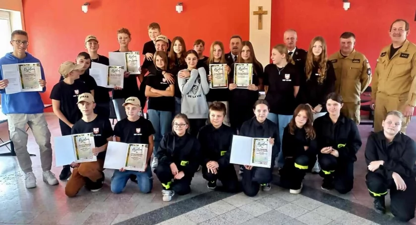 Uczestnicy gminnych eliminacji konkursów fot. Ewa Hałas
