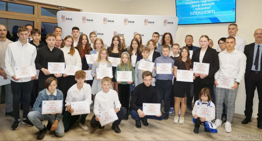 Nagrodzeni sportowcy i trenerzy fot. Karol Gapiński