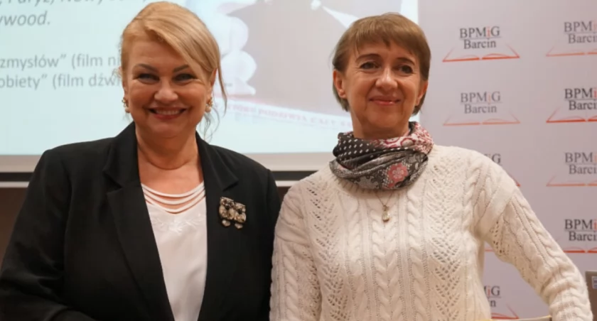 Podziękowania Dorocie łańcuckiej złożyła przewodnicząca sejmiku, Elżbieta Piniewska fot. Karol Gapiński