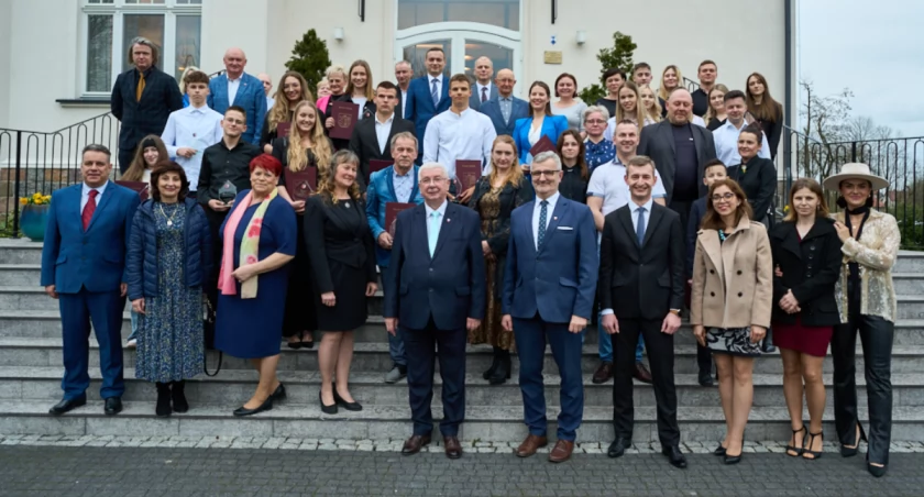 Uczestnicy gali wręczenia nagród w Pałacu Suchary (foto Dariusz Górzyński) 