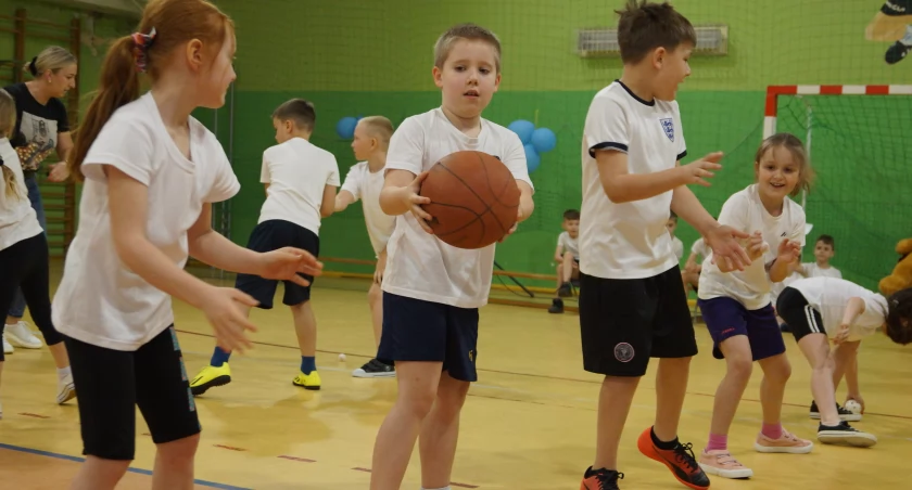 Rywalizacji sportowej towarzyszyła ogromna radość w duchu fair play, fot. Ewa Hałas