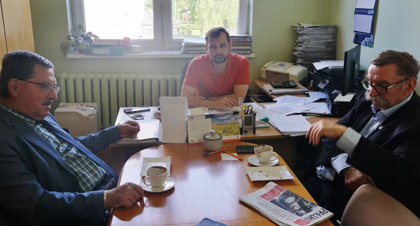 Zarząd Spółdzielni Mieszkaniowej w Żninie zdecydował o podniesieniu opłat za ciepło od 1 maja br. i dokonał rozliczeń za ciepło zużyte w minionym sezonie. Mieszkańcy nie mają co liczyć na zwroty. Wręcz przeciwnie, będą dopłacać i to niemało. fot. Karol Gapiński