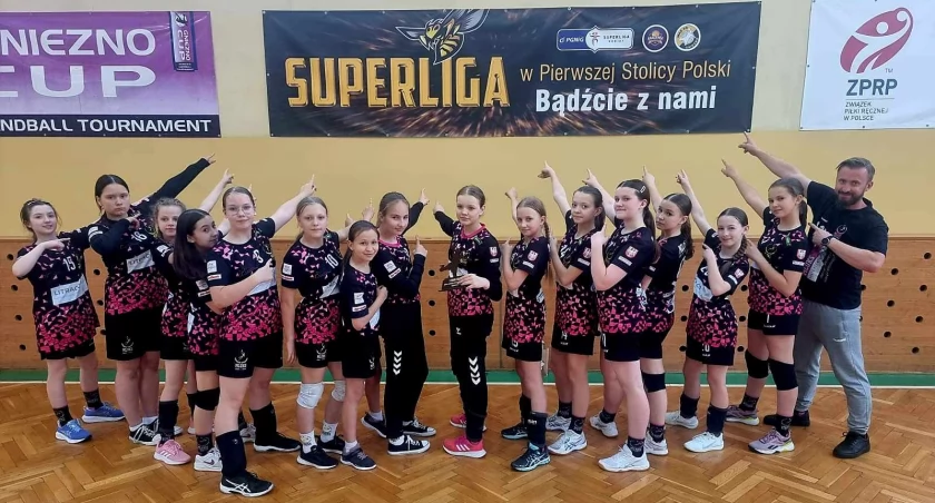 Szczypiornistki z Kcyni fot: MLUKS Orlik Kcynia