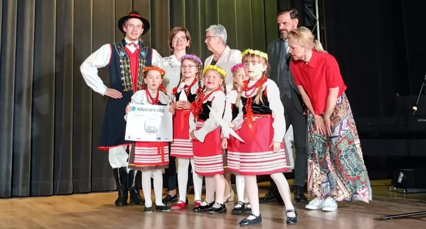 Dziecięcy Zespół Regionalny „Pałuki” z Kcyni i Grupa „Pszczółki” z Przedszkola Miejskiego w Kcyni wśród laureatów konkursu, fot. Maria Kordyś