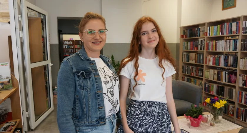 Nową dyrektorką janowieckiej biblioteki przez kilka godzin była Martyna Mitko fot. Justyna Kulpińska