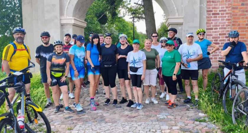 Mieszkańcy gminy Kcynia wzięli udział w rajdzie pn. Wycieczka Szlakiem Cysterskim na Pałukach (zdjęcie Ewa Hałas)