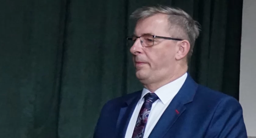 Burmistrz Gąsawy Jacek Superczyński wstrzymuje się jeszcze z powołaniem swojej prawej ręki fot. Justyna Kulpińska