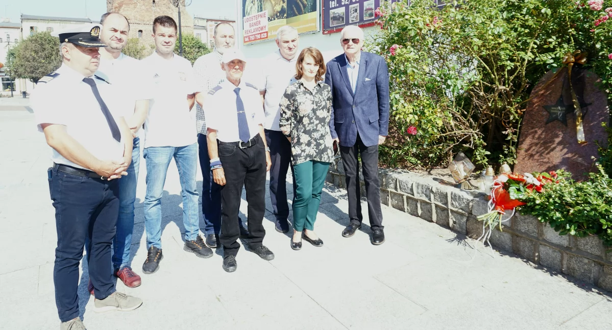 Waldemar Marszałek został upamiętniony w miejscu, w którym znajduje się jego gwiazda - na Alei Sław Sporu Motorowodnego fot. Justyna Kulpińska