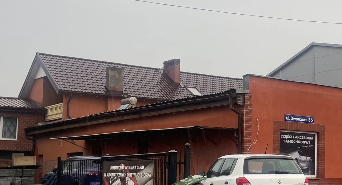 Życie miast i wsi • , centrum Żnina zarejestrowana firma zbierająca niebezpieczne odpady - zdjęcie, fotografia