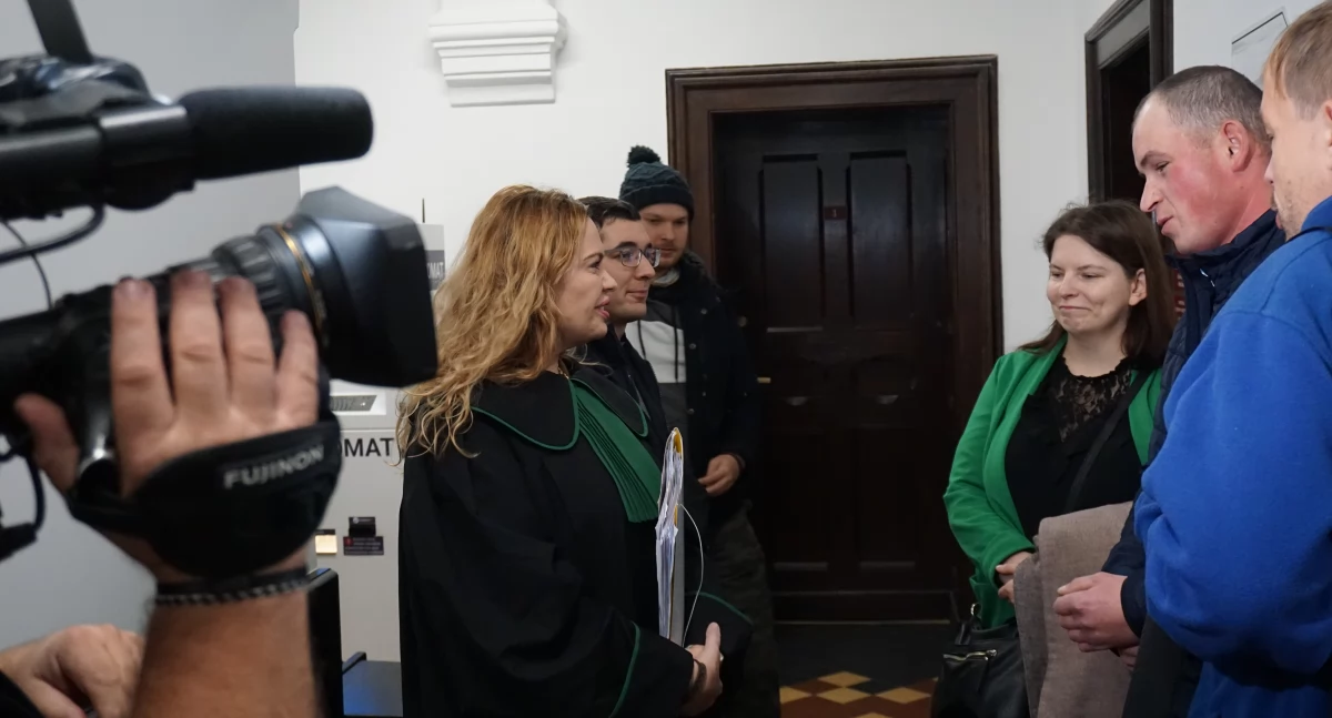 Wszyscy rolnicy, którzy stanęli przed sądem usiłują dowieść, że są niewinni fot. Justyna Kulpińska