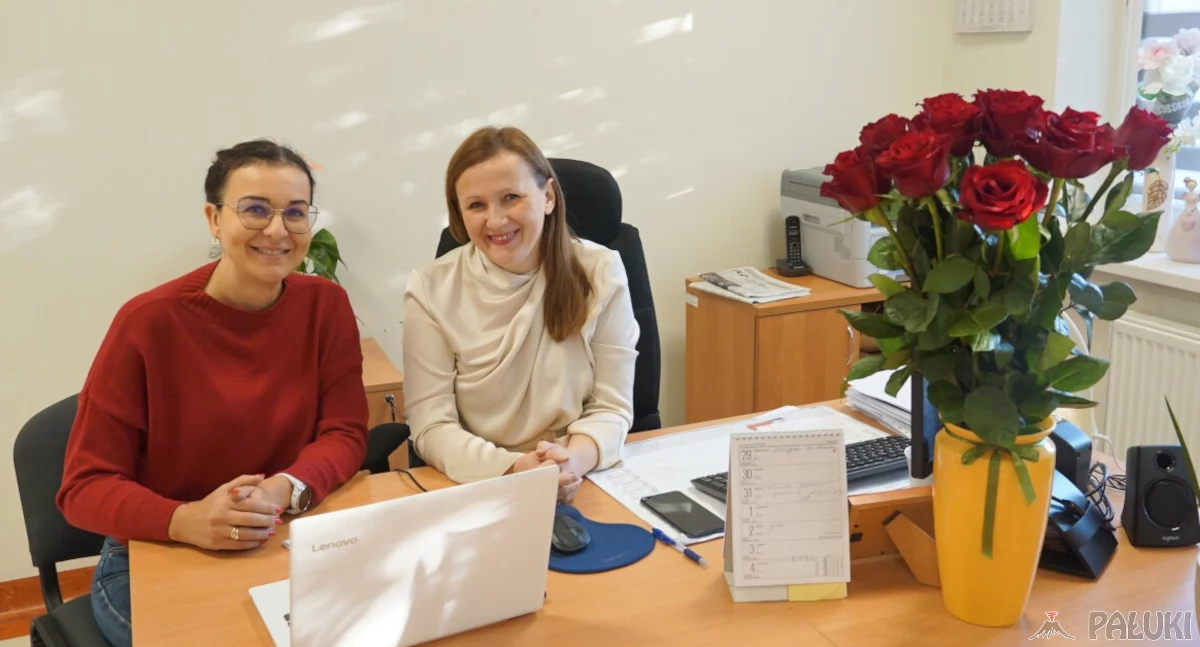 Izabela Woźniak koordynatorka projektu i Izabela Kujawa dyrektorka M-GOPS w Barcinie już przygotowują program konferencji podsumowującej projekt fot. Karol Gapiński 