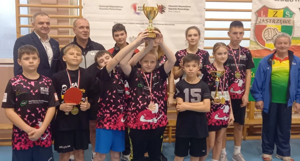 Worek medali zdobyli tenisiści Orlika Kcynia w Karnkowie 