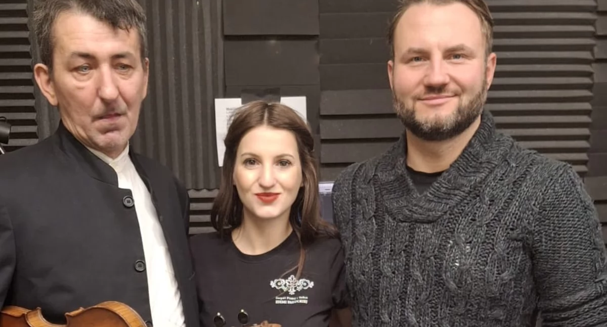 Patrycja Szablewska w studio nagraniowym z Tomaszem Kicińskim i Julianem Kuczyńskim fot. z archiwum Patrycji Szablewskiej