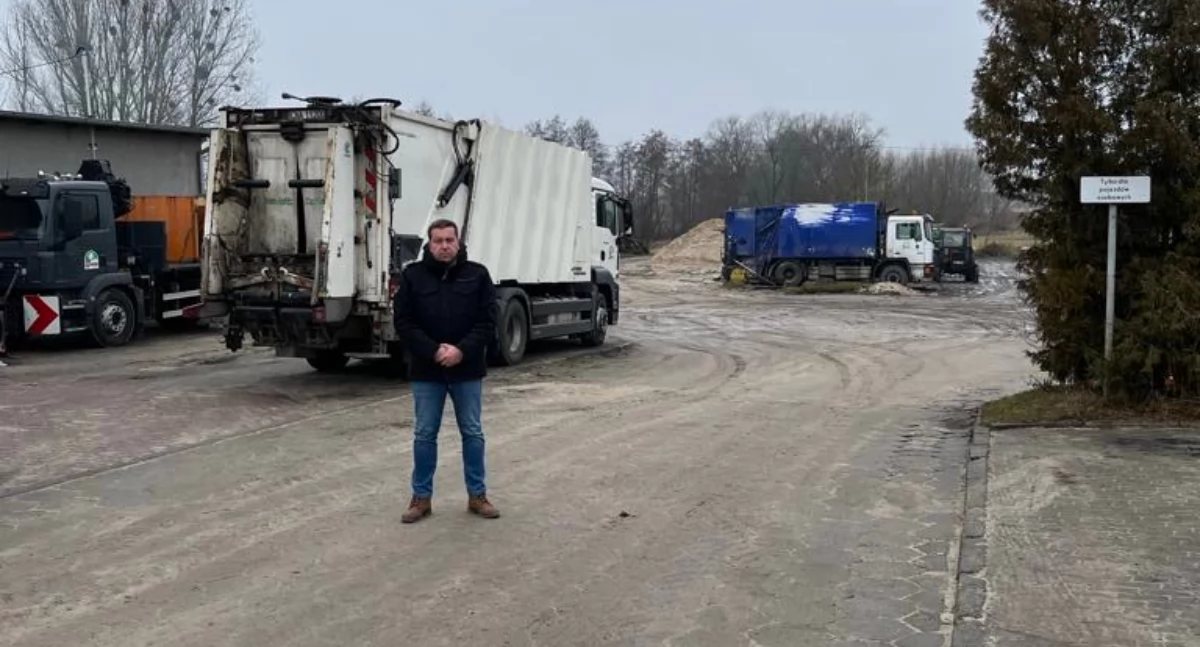 Pierwszym zakupem nowego prezesa jest smieciarka fot. Cezary Kucharski