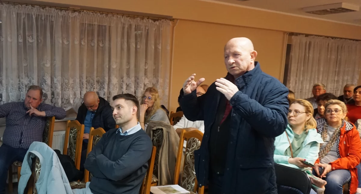 Mieszkańcy mieli szansę zadawać przedstawicielom firmy nurtujące ich pytania fot. Justyna Kulpińska