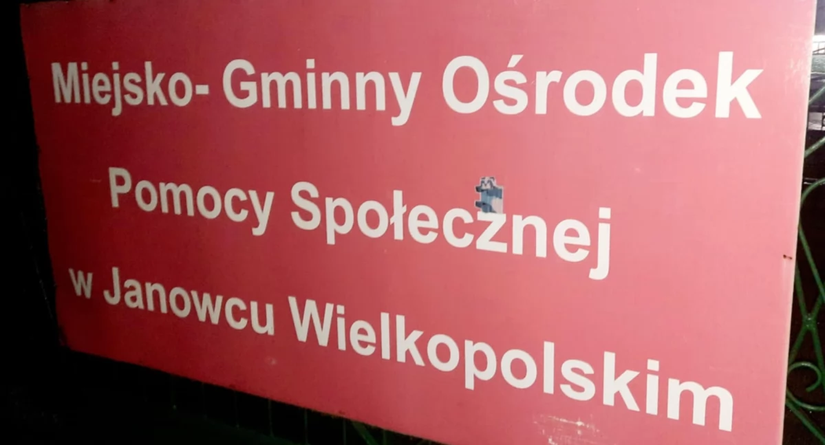 Nagłe interwencje • , Znikała żywność ubogich jeden pracowników zwolniony - zdjęcie, fotografia