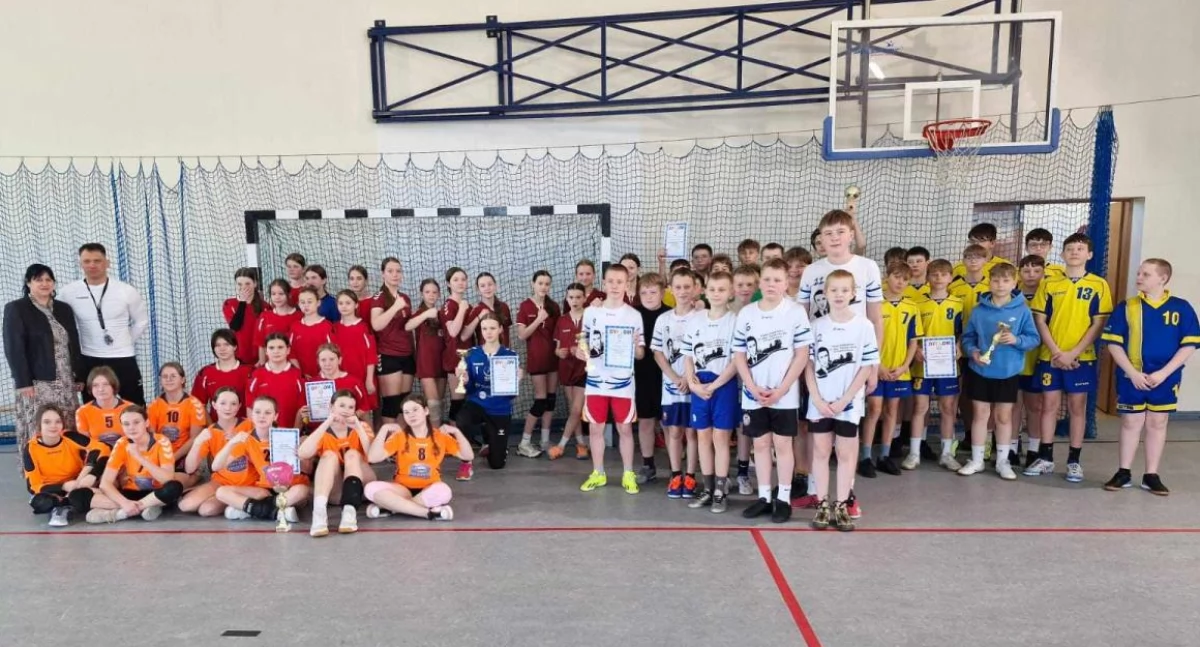 Uczestnicy rozgrywek sportowych fot. Ewa Hałas