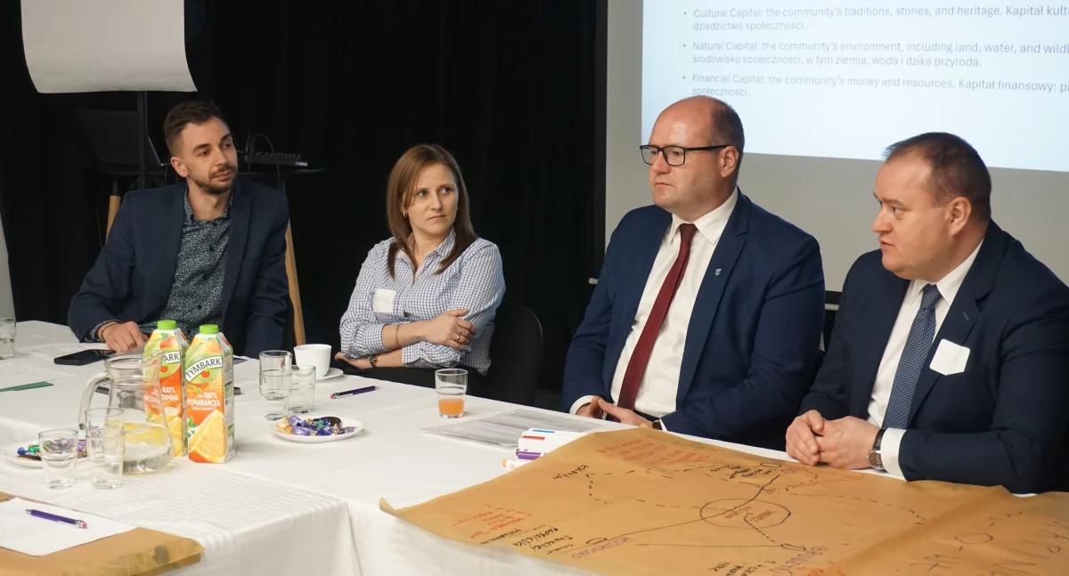 W dyskusji panelowej na temat rozwoju aktywów społeczności wzięli udział (od lewej) Karol Nojgebauer, Natasza Ber, Leszek Grzeczka oraz Michał Werkowski fot. Justyna Kulpińska