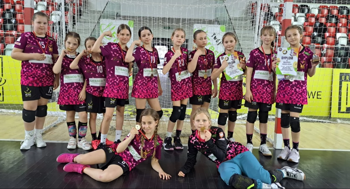 Najmłodsze zawodniczki MLUKS Orlik Kcynia w Gnieźnie fot. powierzone przez klub