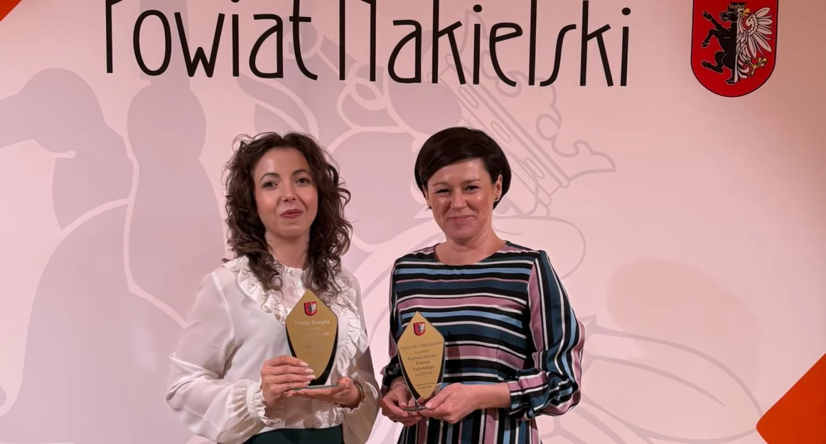 Agnieszka Maciejewska i Monika Konopka laureatkami tegorocznych Nagród Zarządu Powiatu Nakielskiego (fot. UM Kcynia) 