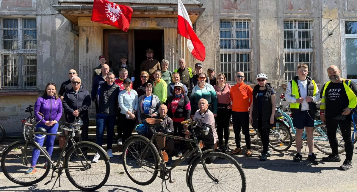 Uczestnicy rajdu odwiedzili siedzibę THK na kcyńskim dworcu (fot. Ewa Hałas) 