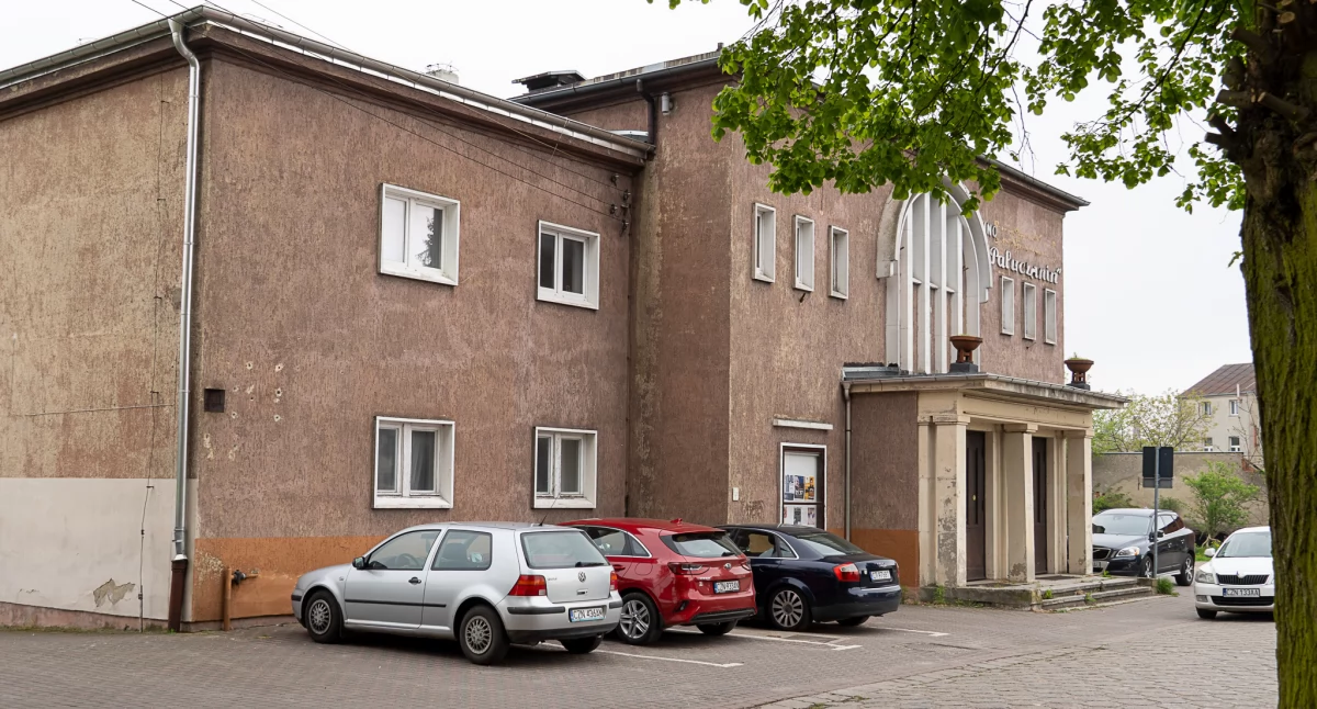 Polityka, podatki, decyzje • , parafia Floriana zgadza sprzedaż Parafialnego miastu - zdjęcie, fotografia