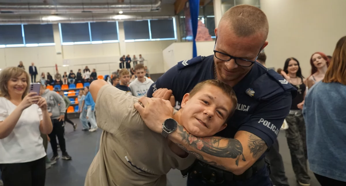 Pokaz techniki interwencji policji fot. Karol Gapiński