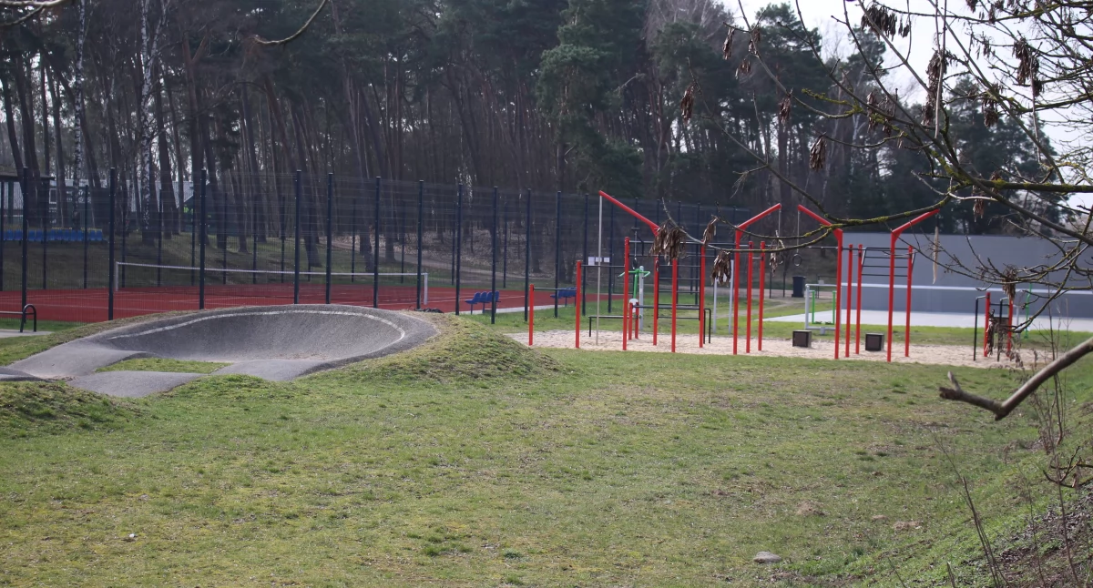 Wokół łabiszyńskiego stadionu wiele się zmieniło. fot. Cezary Kucharski