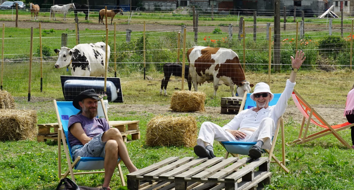 Na Festiwalu Twarogu w Bożejewiczkach można smacznie zjeść, poznać twarogowe inspiracje i odpocząć w strefie chilloutu fot. Karol Gapiński