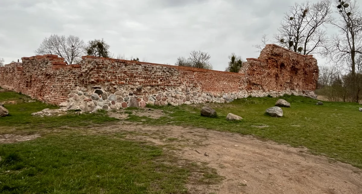 Teren wokół szubińskich zamkowych ruin zmieni się nie do poznania fot. Cezary Kucharski