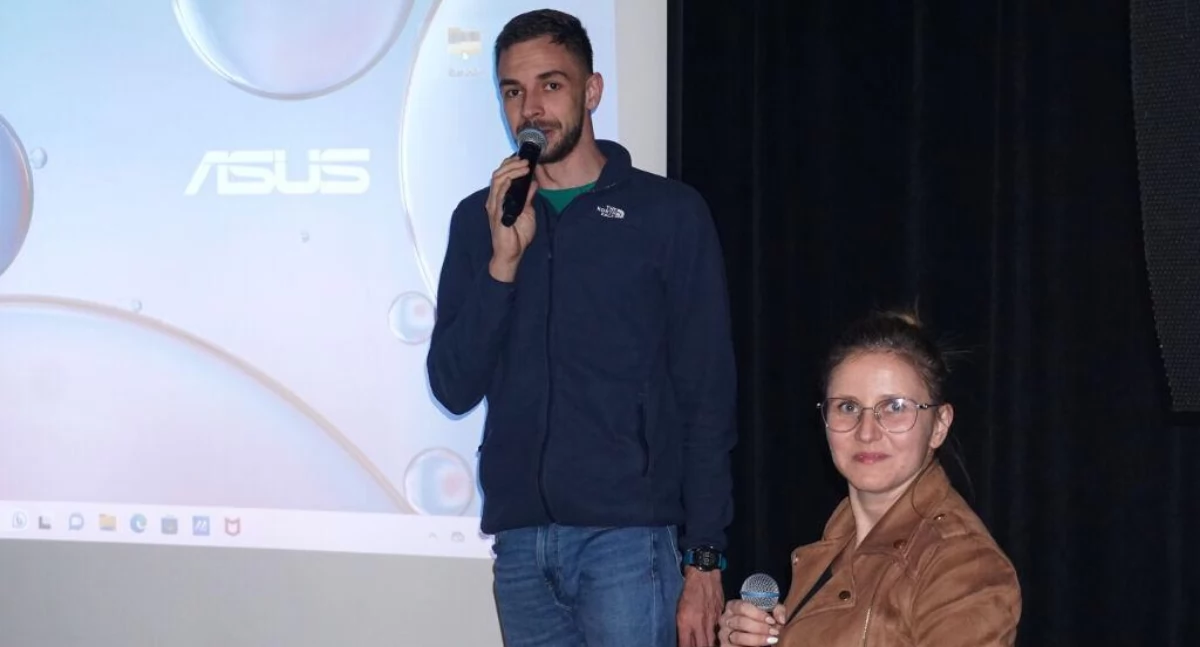Dyrektor Miejsko-Gminnego Ośrodka Kultury Karol Nojgebauer oraz szefowa Biblioteki Publicznej im. Stefanii Popiołek Natasza Ber fot. Justyna Kulpińska