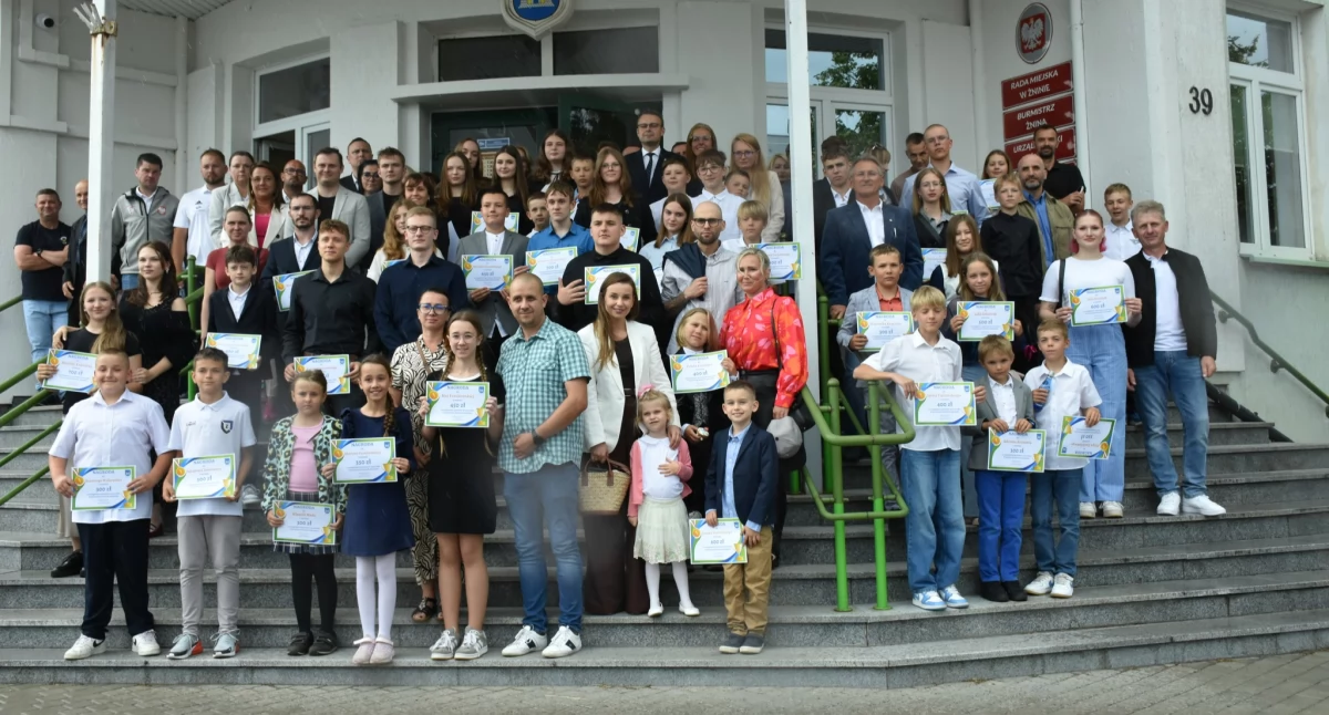 Najlepsi sportowcy gminy Żnin fot. z arch. Urzędu Miejskiego w Żninie 