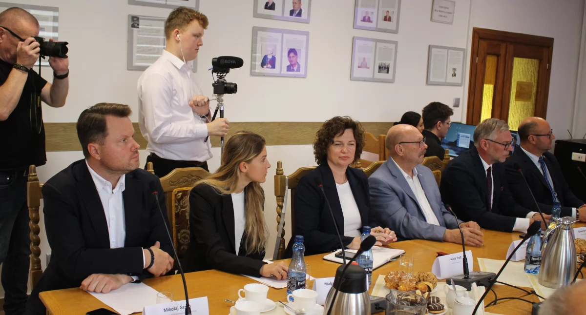 W Gołańczy pojawili się samorządowcy z powiatu wągrowieckiego fot. Cezary Kucharski