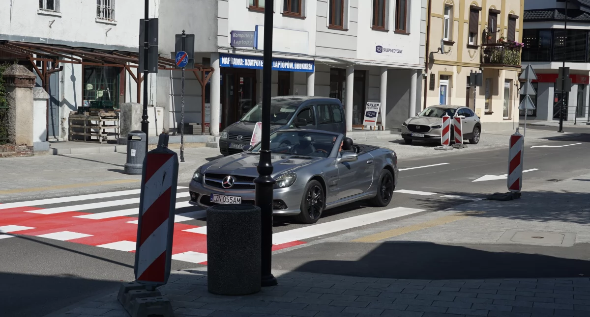 Przejście dla pieszych przez ul. Kościuszki koło warzywniaka gotowe fot. Karol Gapiński