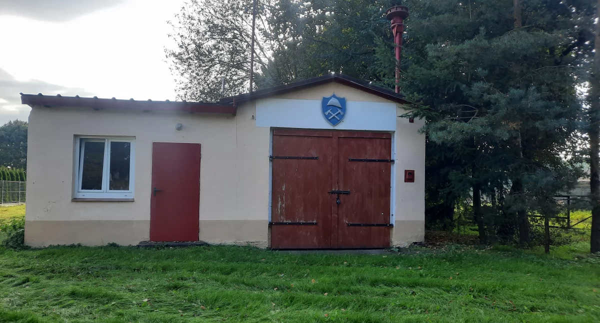 Wóz OSP Laskowo jest aktualnie garażowany w starej, ciasnej strażnicy fot. Justyna Kulpińska