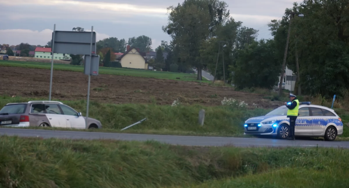 Czynności policyjne na miejscu zdarzenia w Murczynie fot. Karol Gapiński