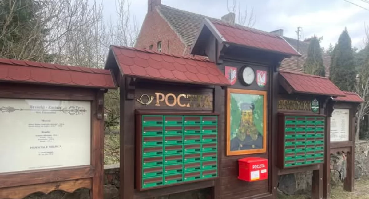 Nowy punkt pocztowy znajduje się przy starej, pruskiej szkole. fot. arch. Waldemar Baszak