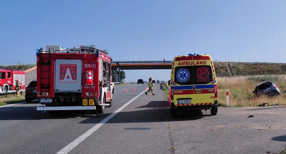 Wypadki drogowe • , Wypadek Czewujewie cztery osoby szpitalach; kierowca miał prawa jazdy - zdjęcie, fotografia