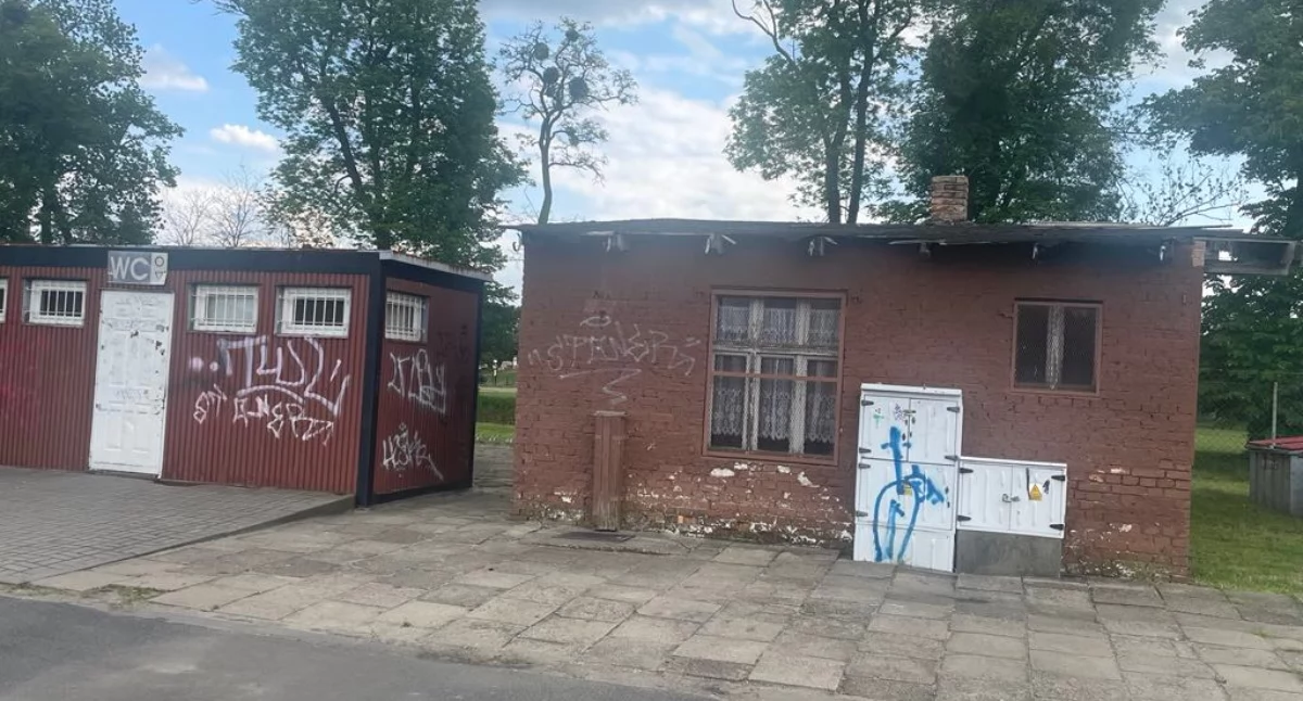 Tak wygląda budynek, o którym dyskutują samorządowcy. fot. arch. Waldemar Baszak.